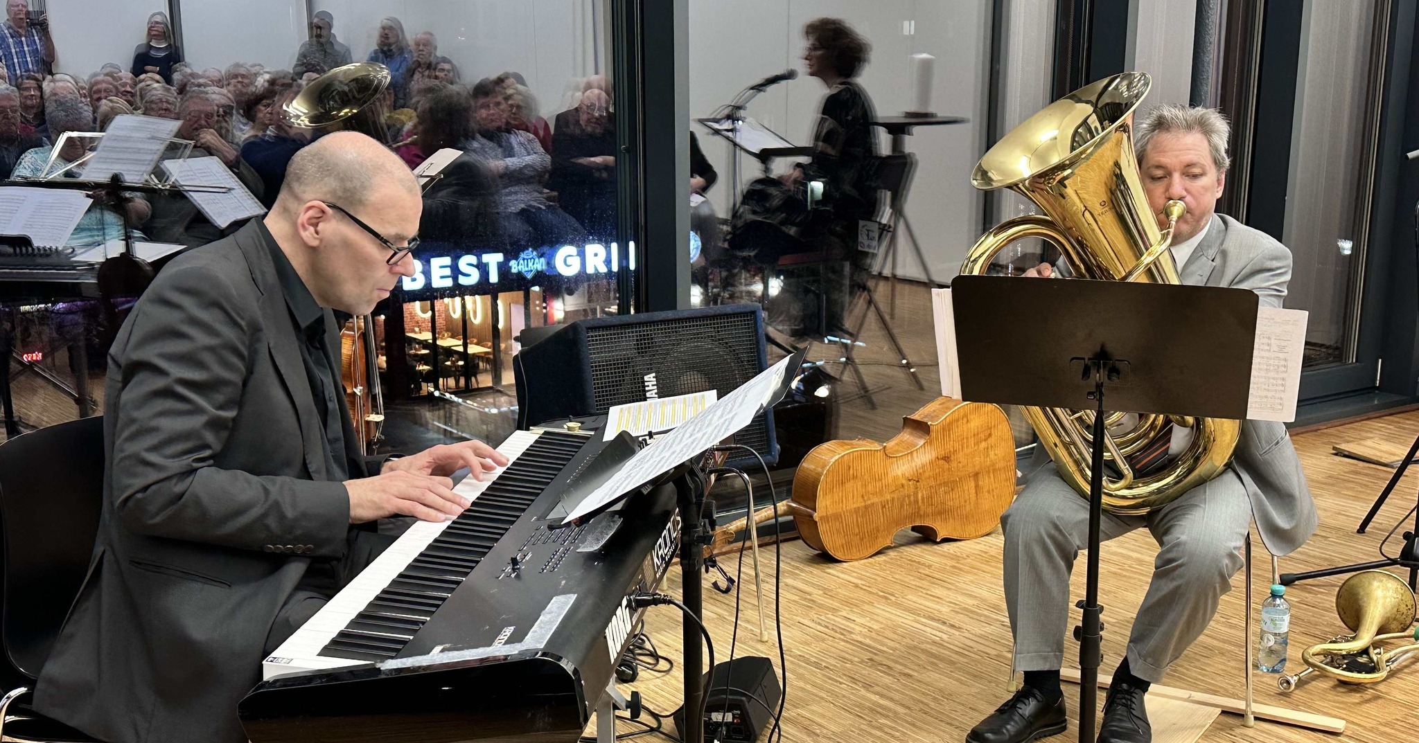 David Wagner, Hans-Georg Gutternigg arrangierten Bruckners Musik in genialer Art und Weise neu David Wagner, Hans-Georg Gutternigg arrangierten Bruckners Musik in genialer Art und Weise neu